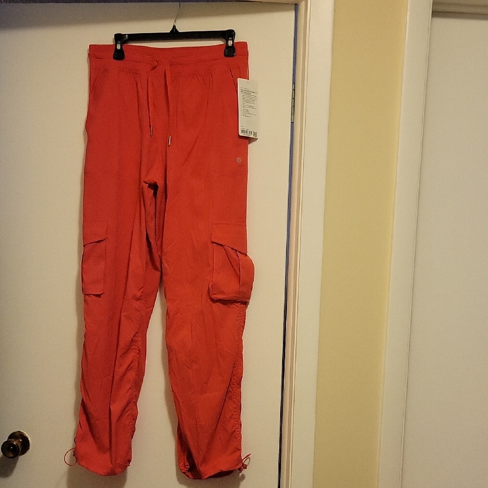 NWT: lululemon Dance Studio Relaxed-Fit MR Cargo Pant
